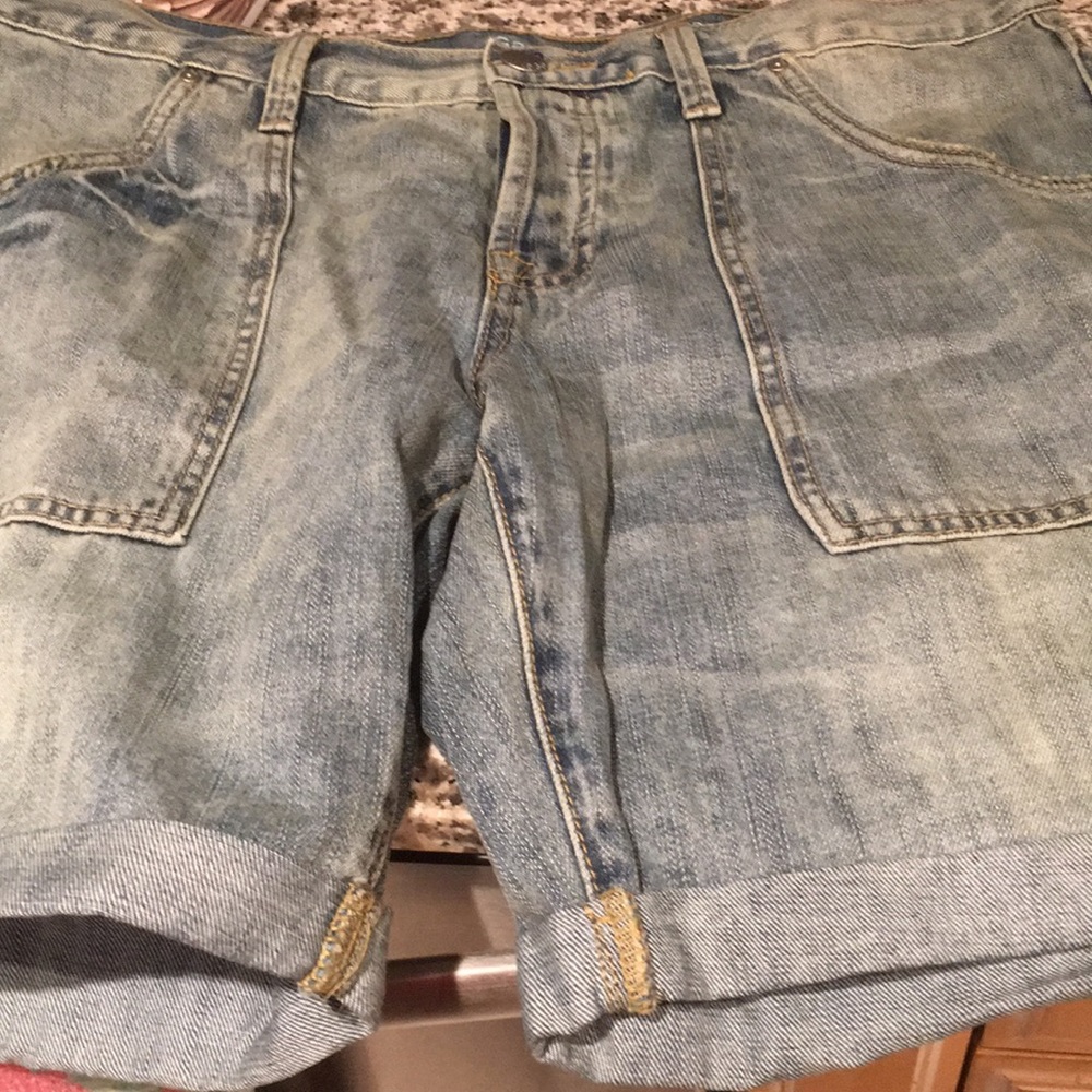 GAP SEXY BOYFRIEND SHORTS Sz 10 button fly
